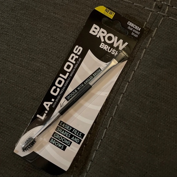 ๐ฅฐ L.A. Colors Brow Cream Gel and Brush๐ฅฐ - Picture 4 of 4